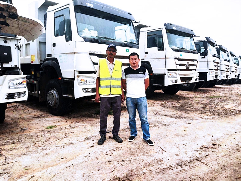 PDI checking-Before trucks delivery, checking the engine oil, gearbox oil, axle lubricating oil,and the hydraulic oil of all the trucks,to ensure the vehicles in good condition and then deliver the trucks to the customer.